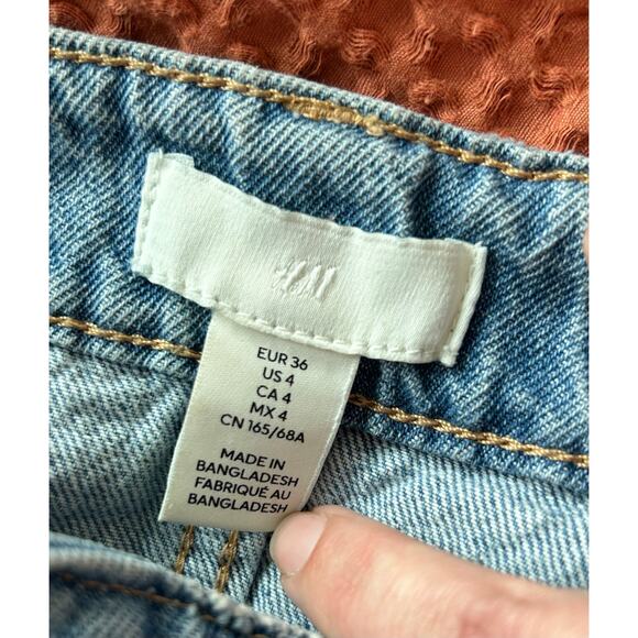 H&M | High-Rise Wide Leg Jeans | 100% Cotton | Size 4 - Picture 3 of 4